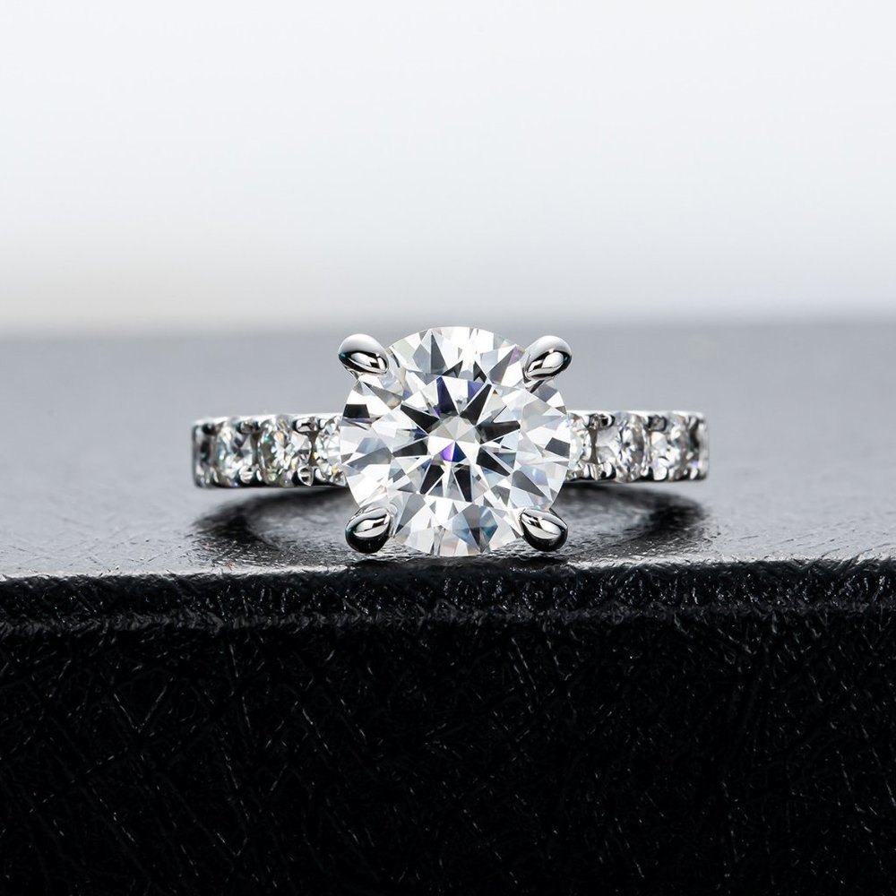 Certified 4.3 ct. t.w. Moissanite Diamond 4 Prone Solitaire Engagement Ring NEW - Picture 4 of 15